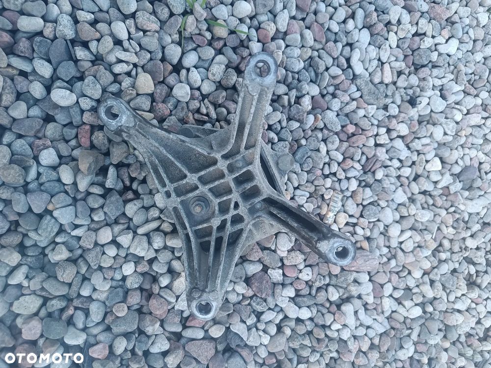AUDI A4 B9 8W ŁAPA SKRZYNI PODPORA PODUSZKA WSPORNIK 8W0399262AE 8W0399292B - 3