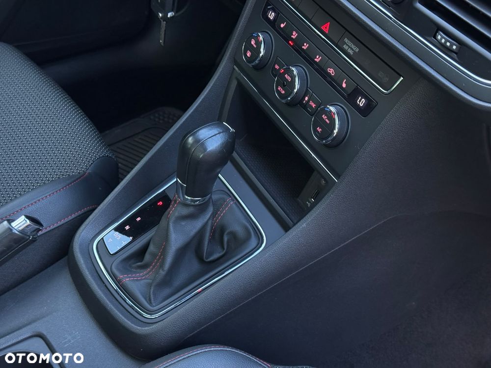 Seat Leon 1.8 TSI Ecomotive DSG FR - 21