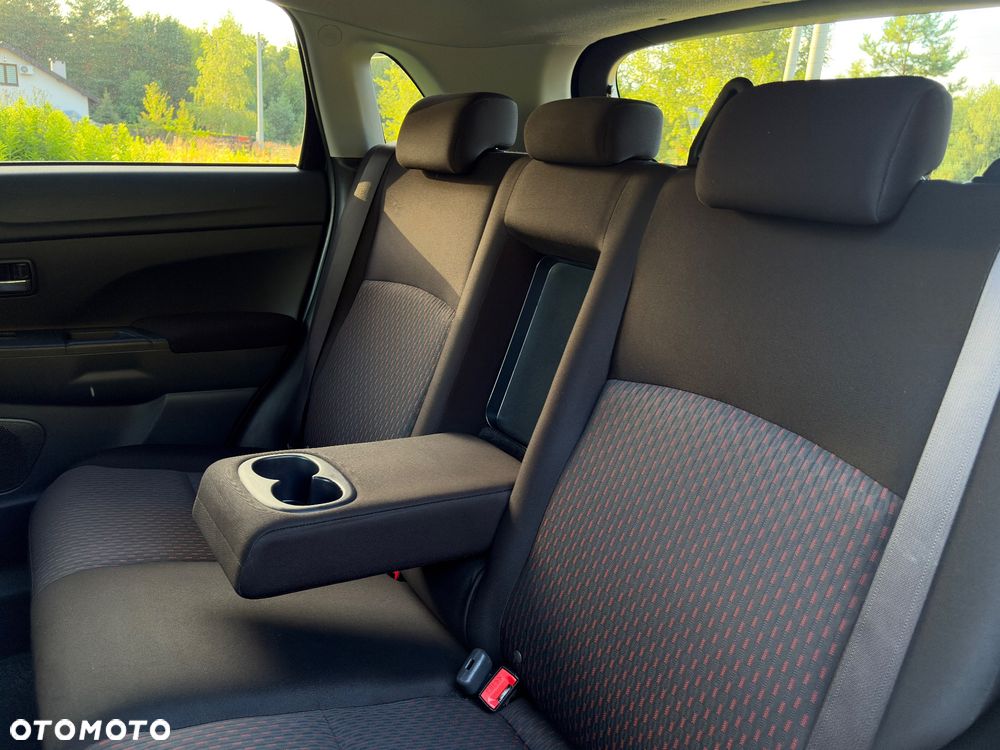 Mitsubishi ASX 1.6 Intense AS&G - 32