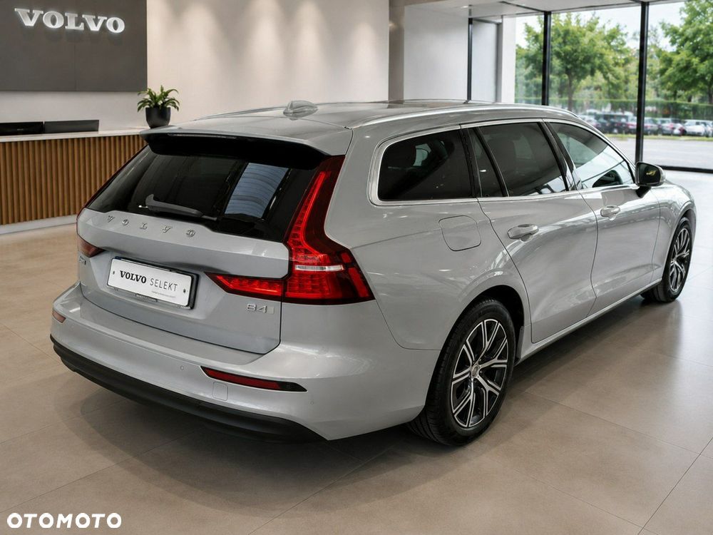 Volvo V60 B4 D Core - 4