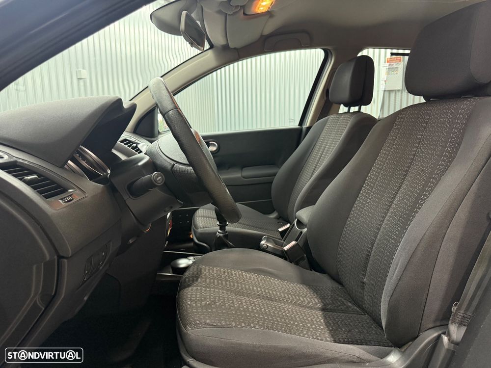 Renault Mégane Break 1.5 dCi Dynamique S - 11