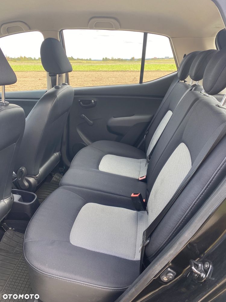 Hyundai i10 - 10
