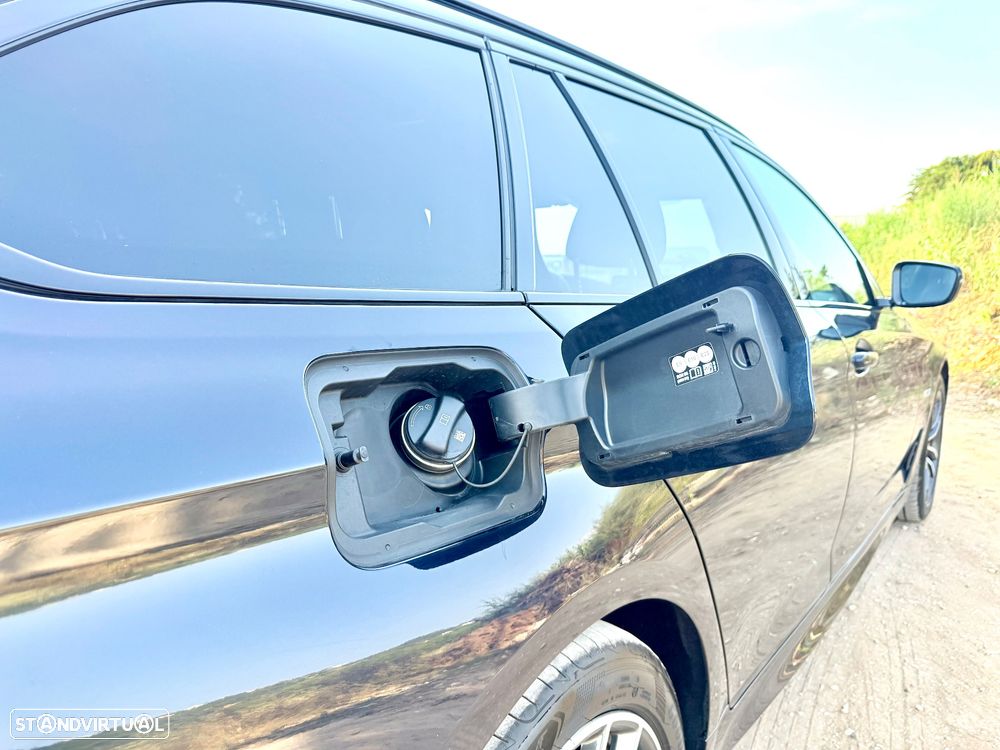 BMW 530 e Pack Desportivo M - 43