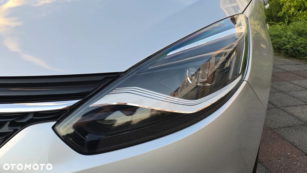 Opel Zafira - 34