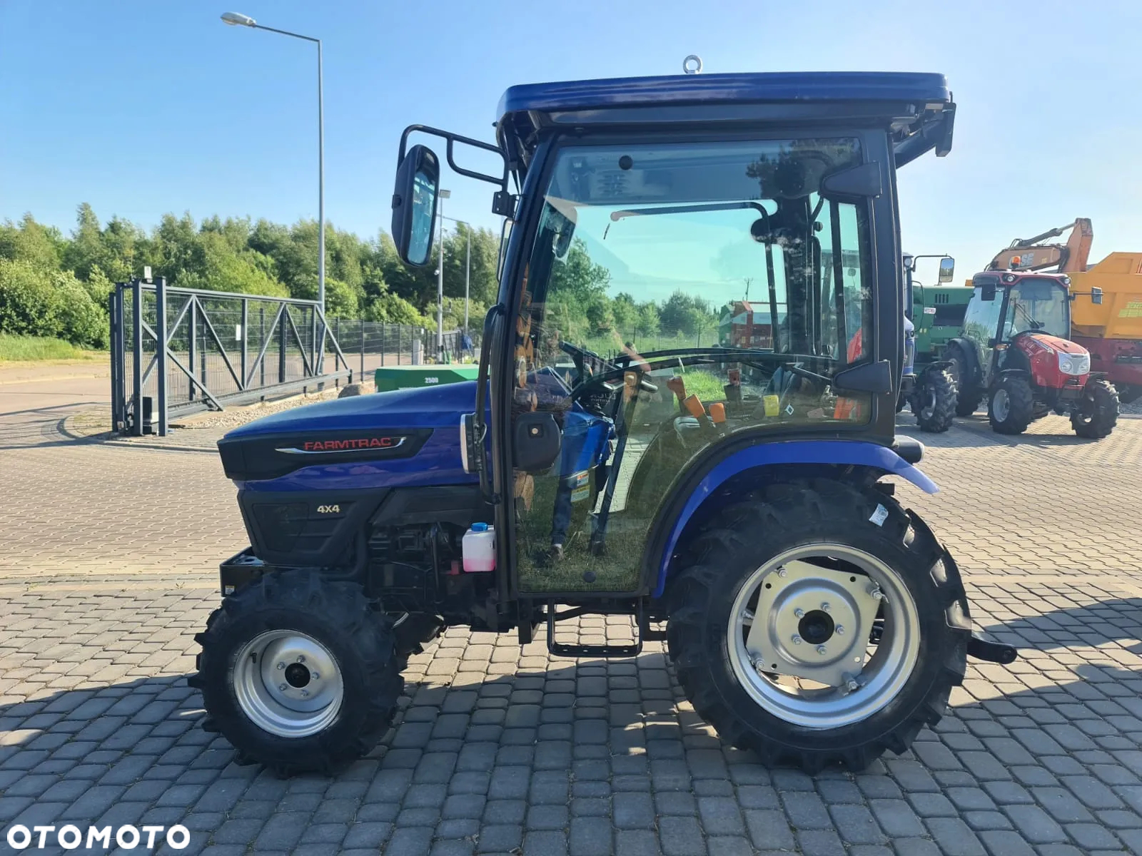 Farmtrac 26 4WD - 13