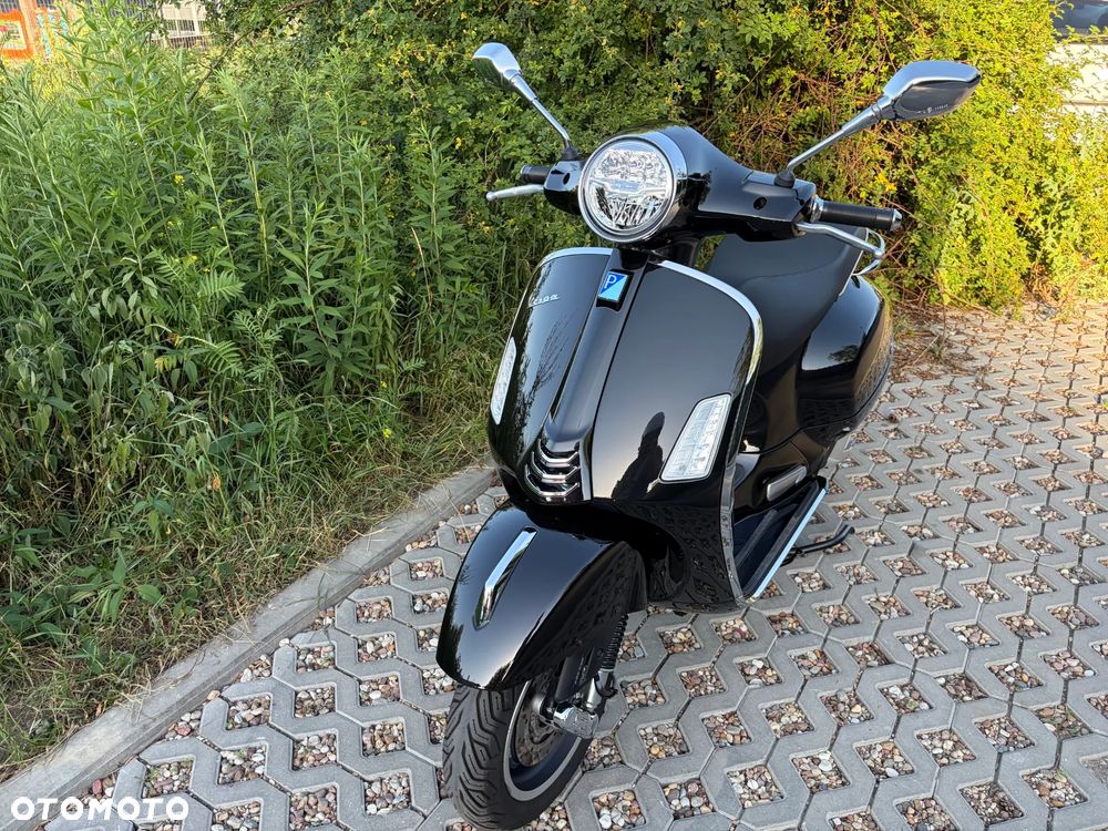 Vespa GTS - 10