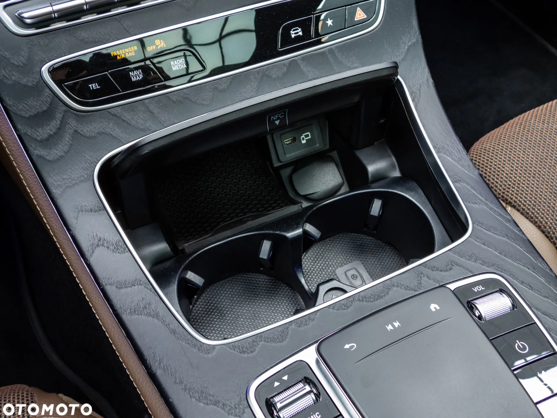 Mercedes-Benz Klasa E 220 d 4-Matic All-Terrain Avantgarde - 33