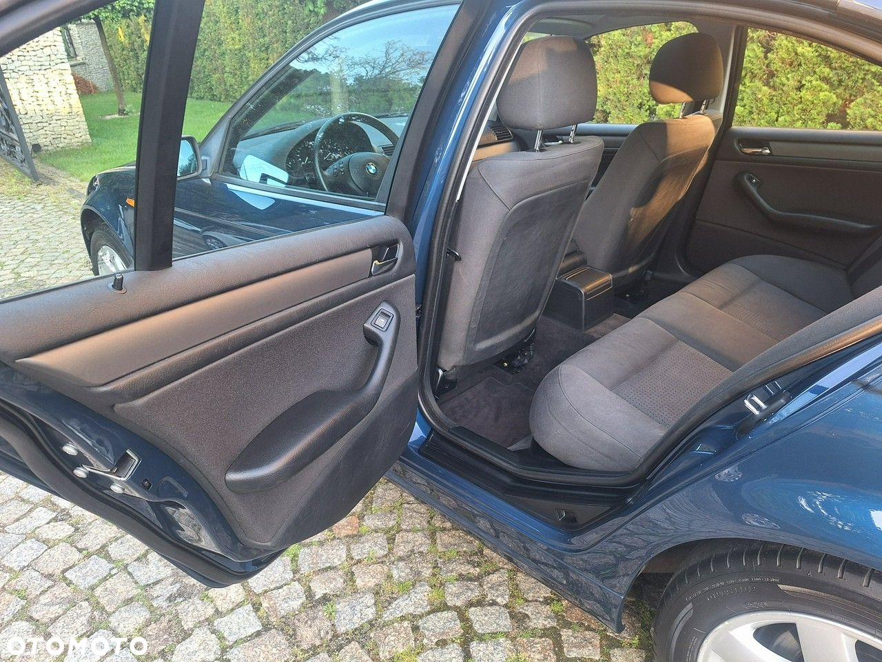 BMW Seria 3 318i Edition Exclusive - 14