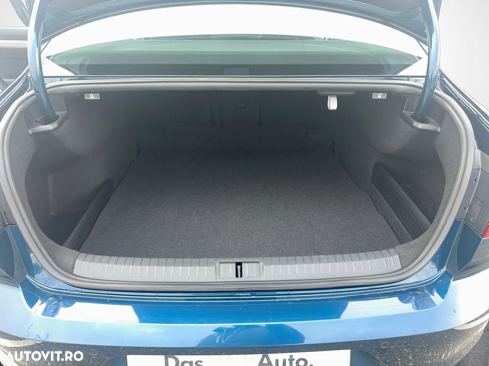 Volkswagen Passat 2.0 TDI DSG Comfortline - 12