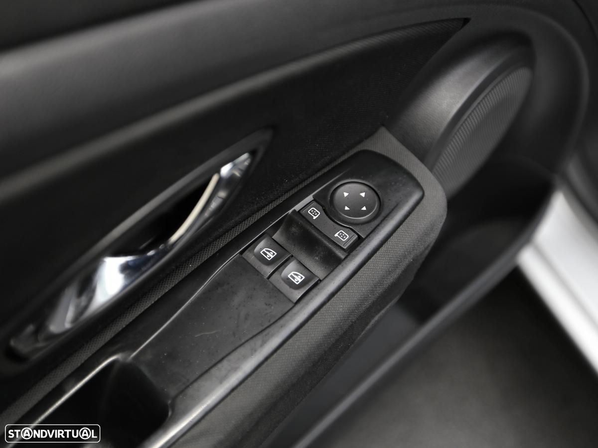 Renault Mégane Sport Tourer - 11