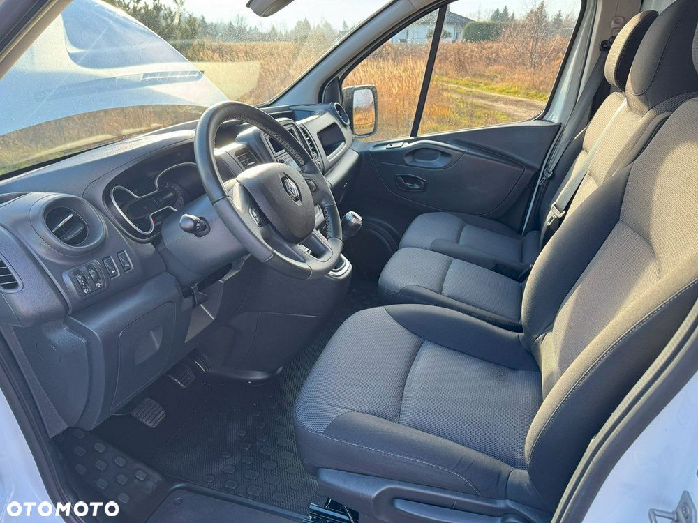 Renault Trafic - 11