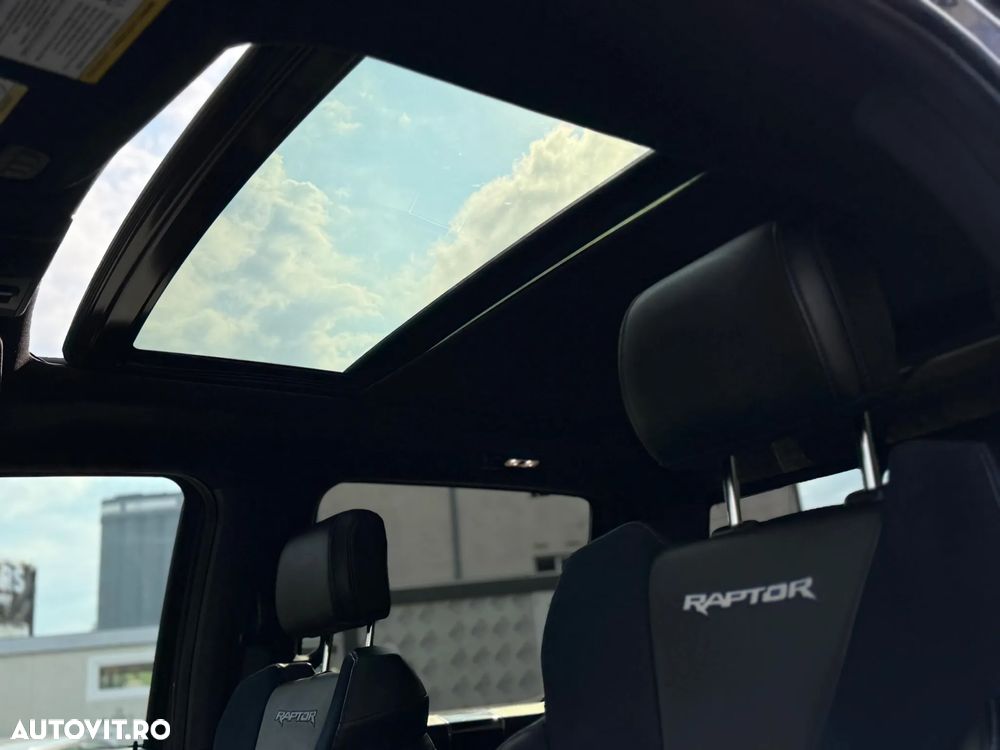 Ford Raptor - 11