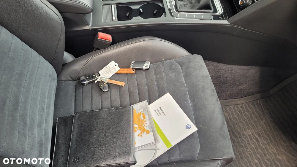 Volkswagen Passat 2.0 TDI SCR (BlueMotion Technology) DSG Comfortline - 26