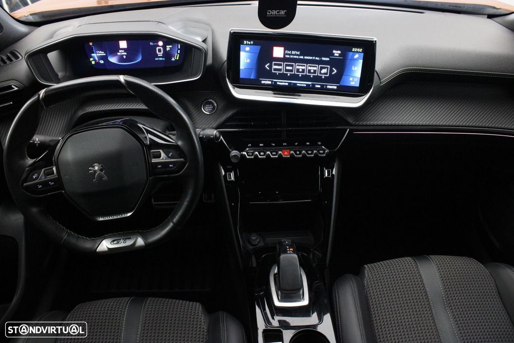 Peugeot e-2008 50 kWh GT - 9