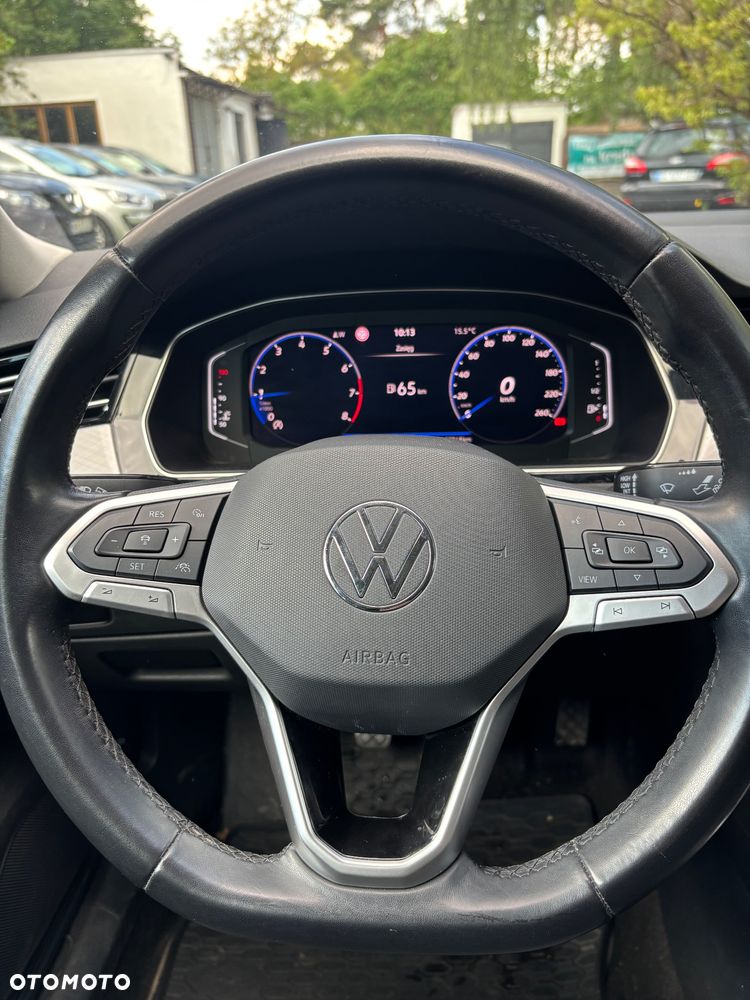 Volkswagen Passat 1.5 TSI EVO Business - 9