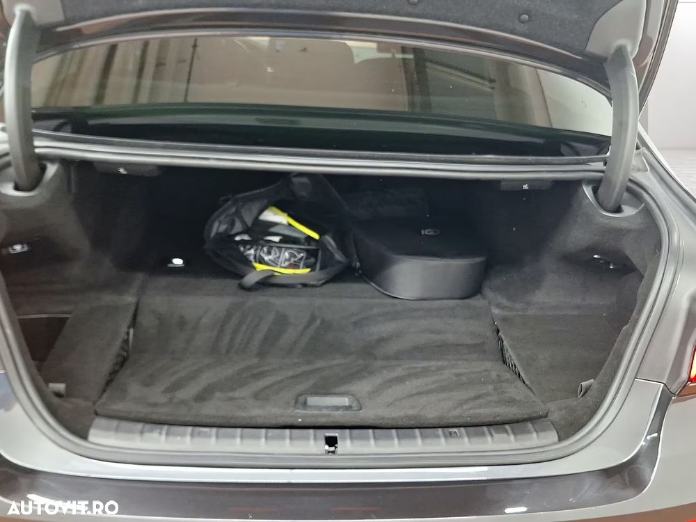 BMW Seria 5 530e xDrive AT PHEV - 11