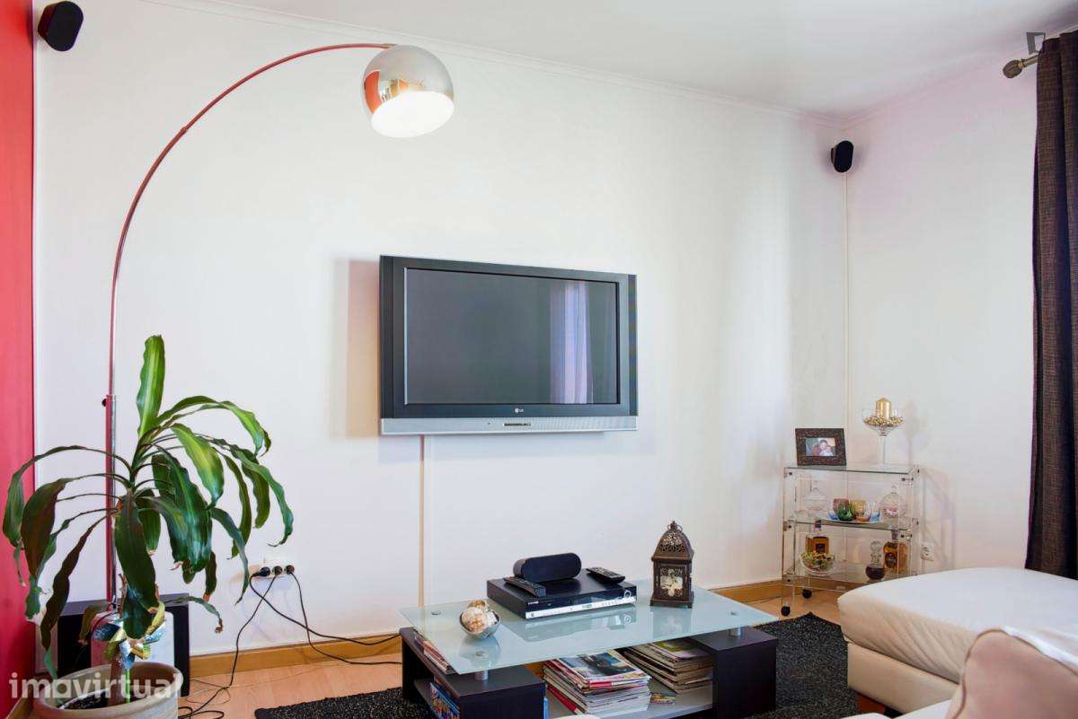 Quarto - localizado em Lisbon - Grande imagem: 5/13