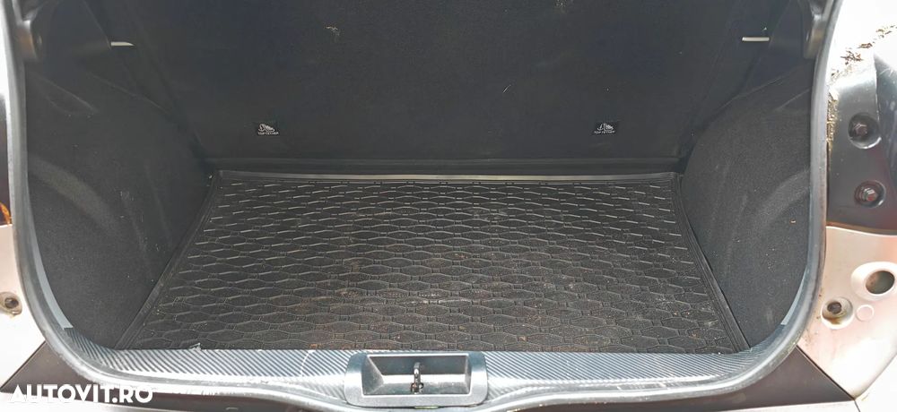 Dacia Spring Expression - 11