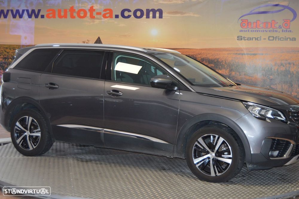 Peugeot 5008 1.2 PureTech Allure EAT6 - 7
