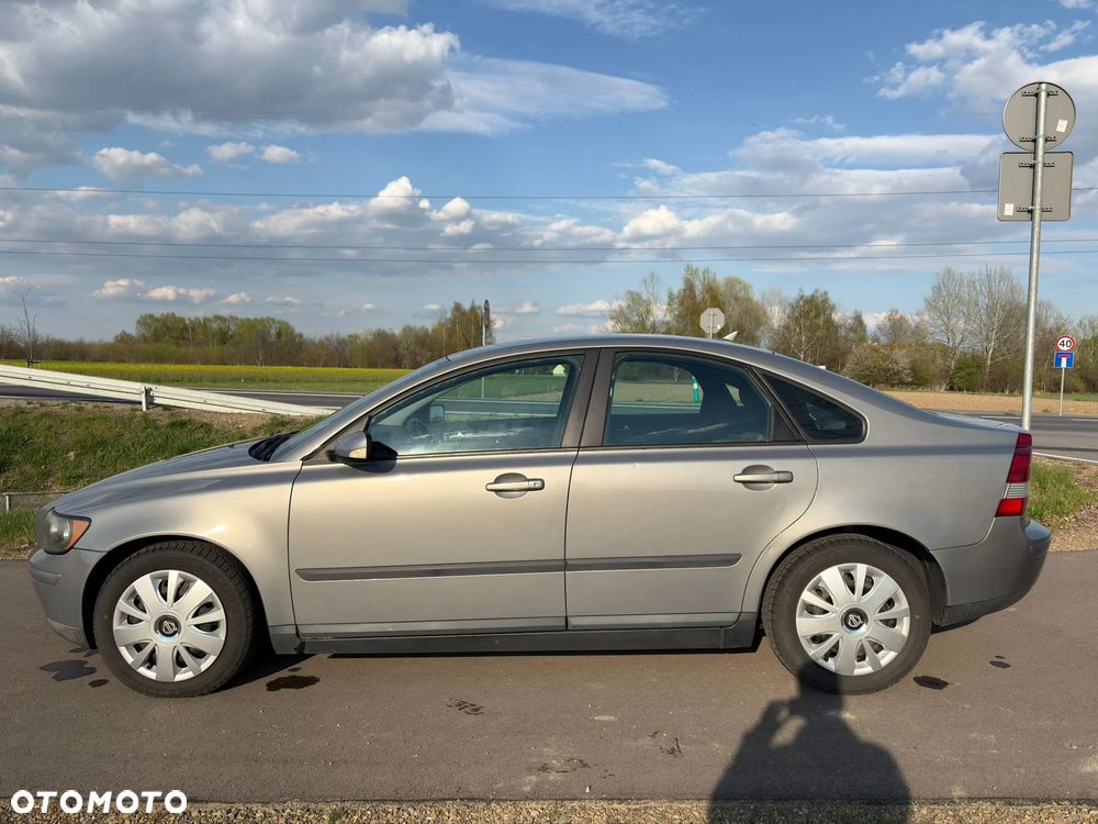 Volvo S40 2.4 - 14