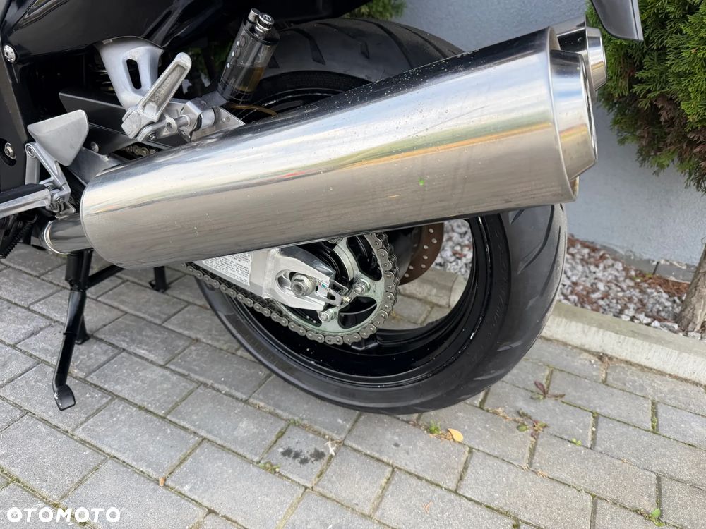 Honda CBR - 35