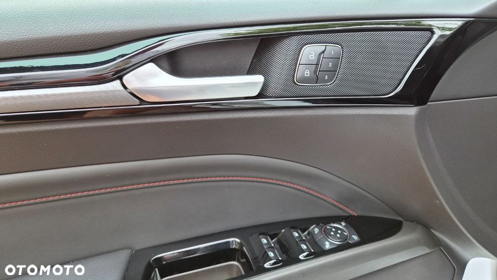Ford Mondeo - 17