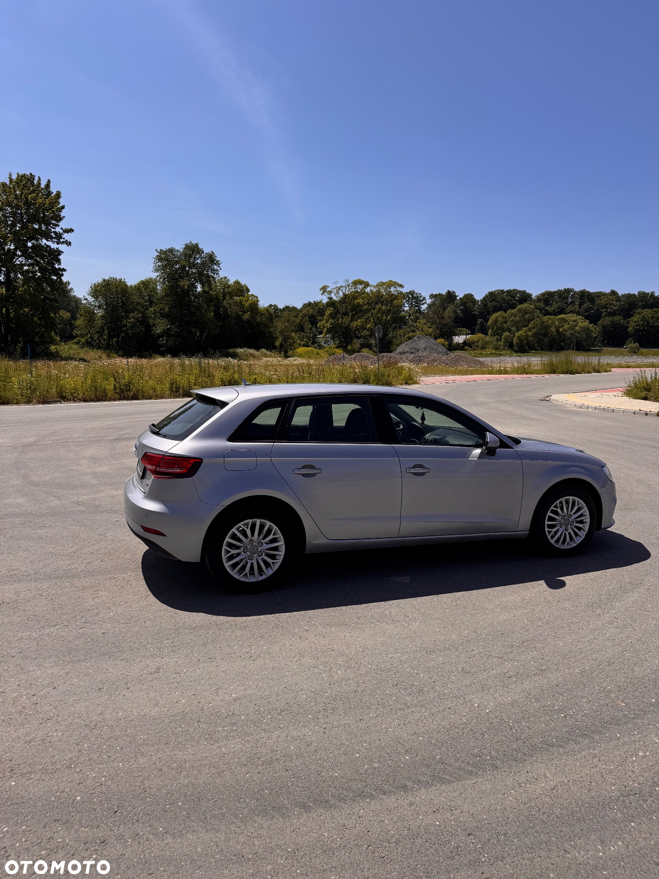 Audi A3 1.6 TDI Sport S tronic - 5