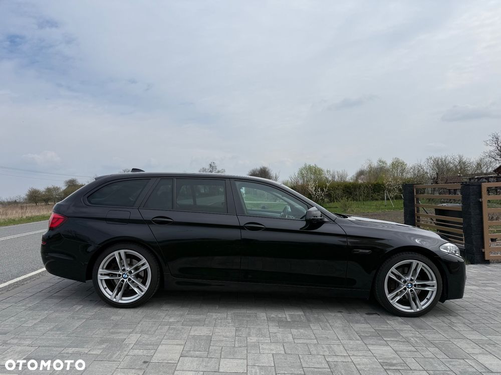 BMW Seria 5 525d Sport-Aut Luxury Line - 35