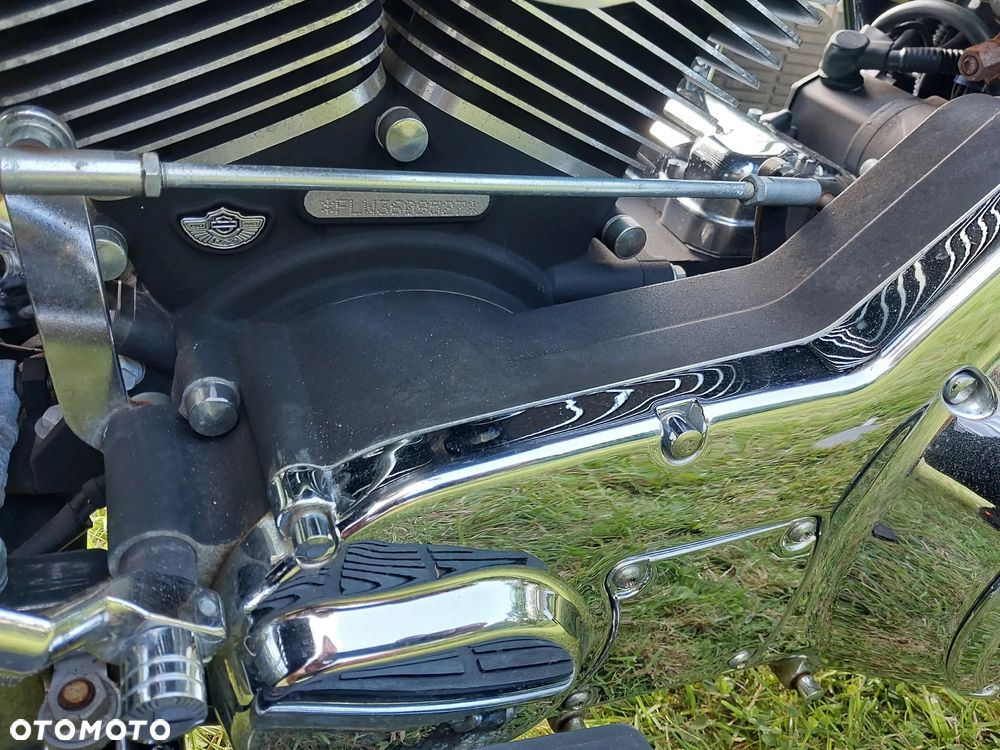 Harley-Davidson FLHTCU Ultra - 20