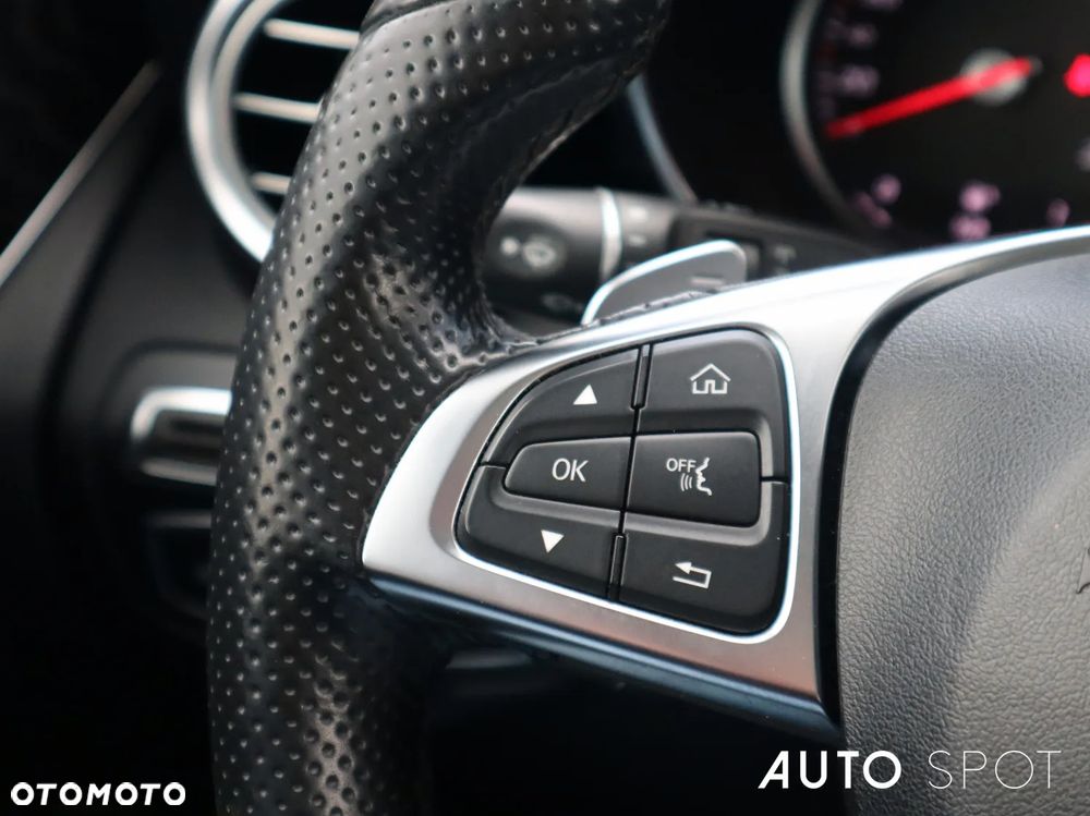 Mercedes-Benz GLC 220 d 4Matic 9G-TRONIC - 24