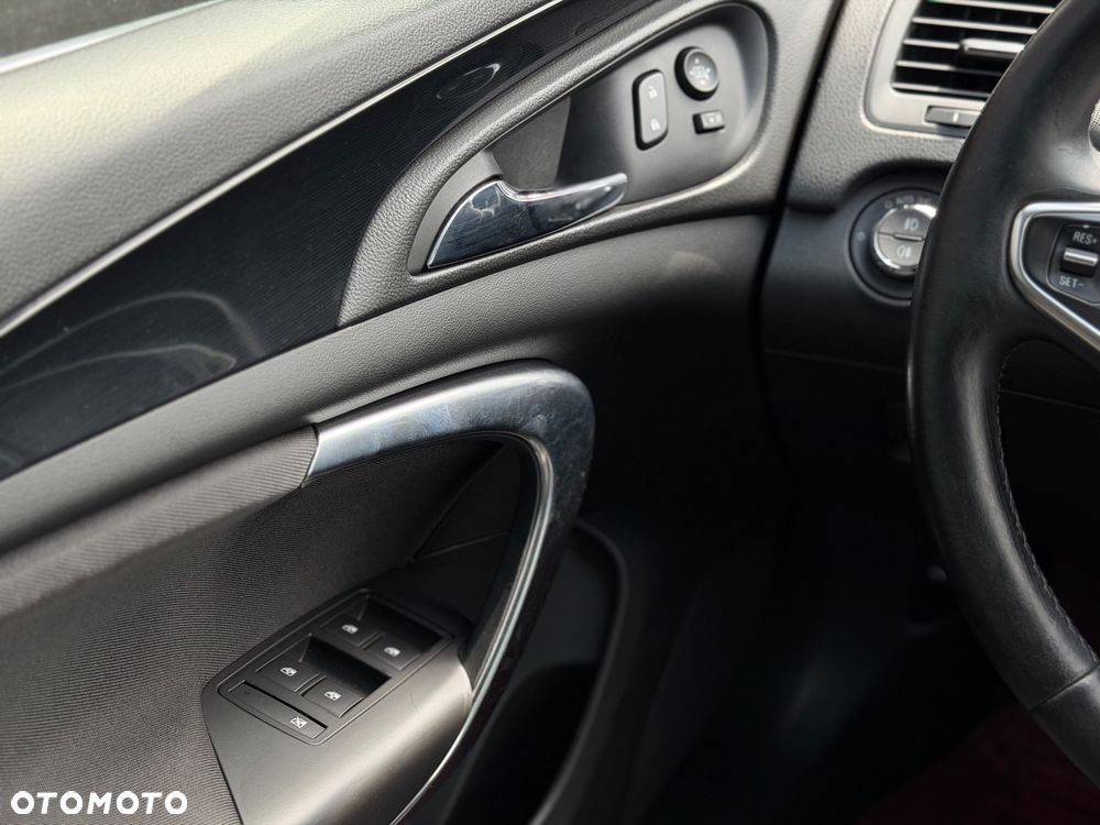 Opel Insignia - 22