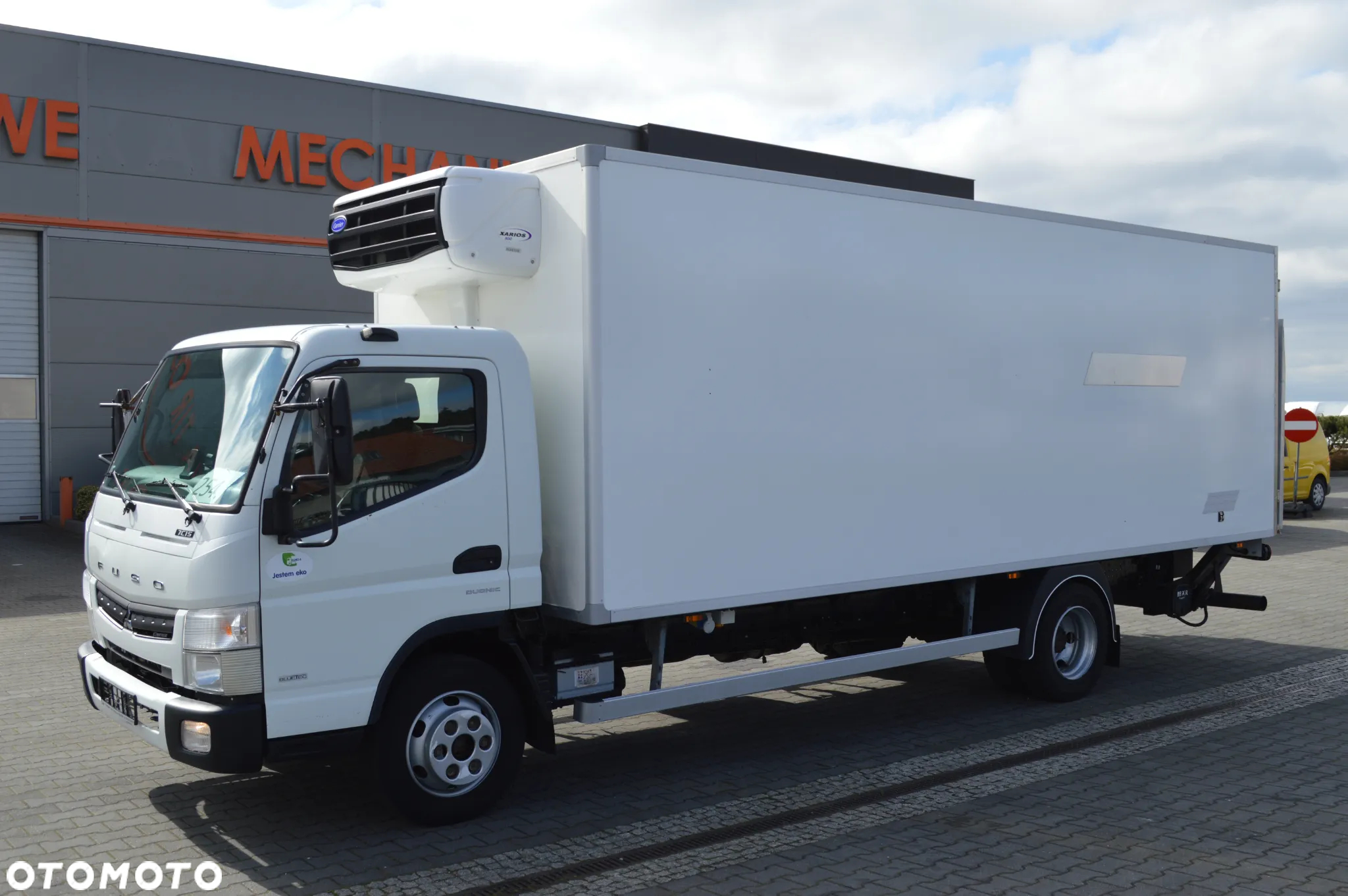 Mitsubishi FUSO CANTER 7C15 CHŁODNIA+WINDA+DRZWI+DRZWI BOCZNE - 2
