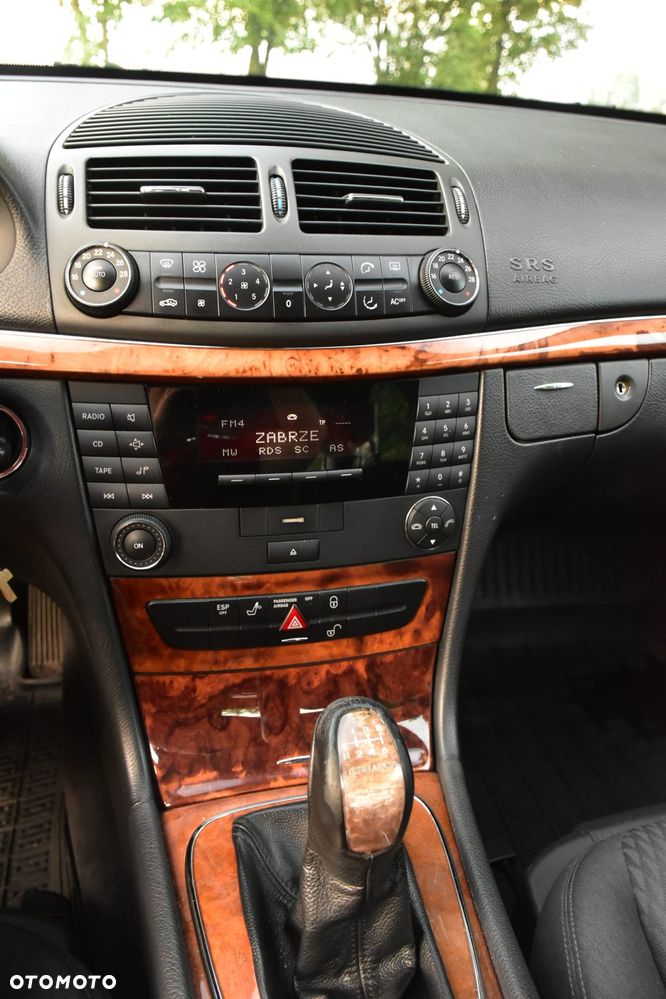 Mercedes-Benz Klasa E 270 CDI Elegance - 11