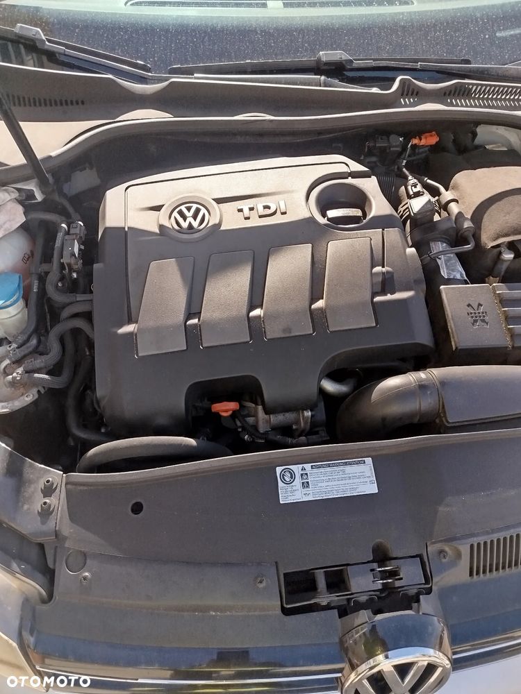 Volkswagen Golf 1.6 TDI BlueMot Trendline - 5