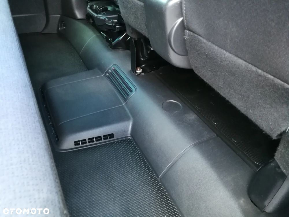 Opel Vivaro - 11