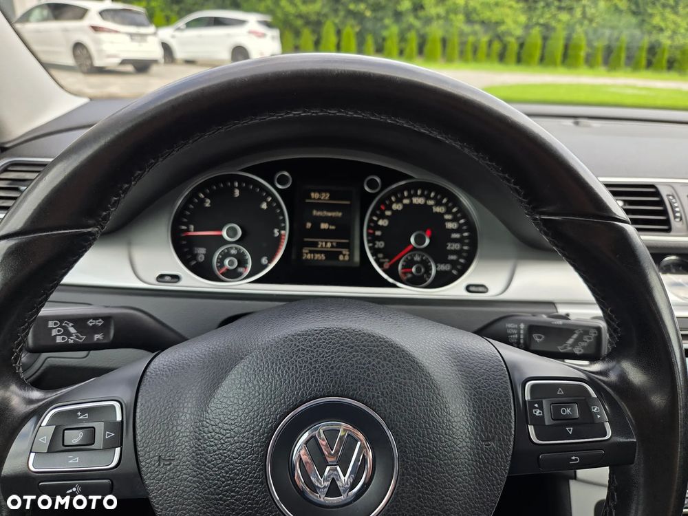 Volkswagen Passat 2.0 Blue TDI SCR Comfortline - 6