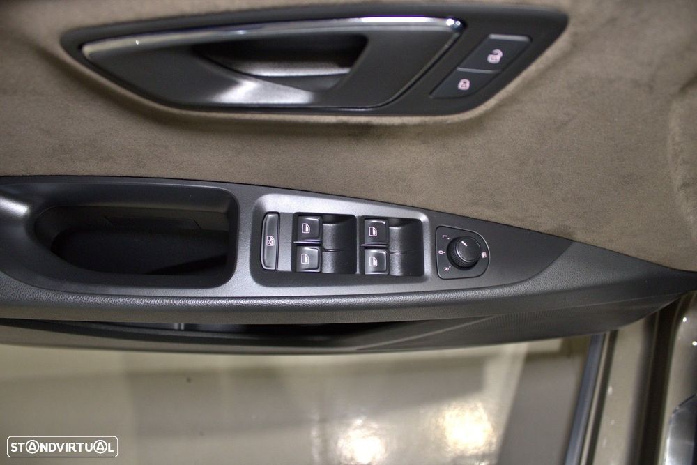 SEAT Leon X-Perience 1.6 TDi 4Drive - 21