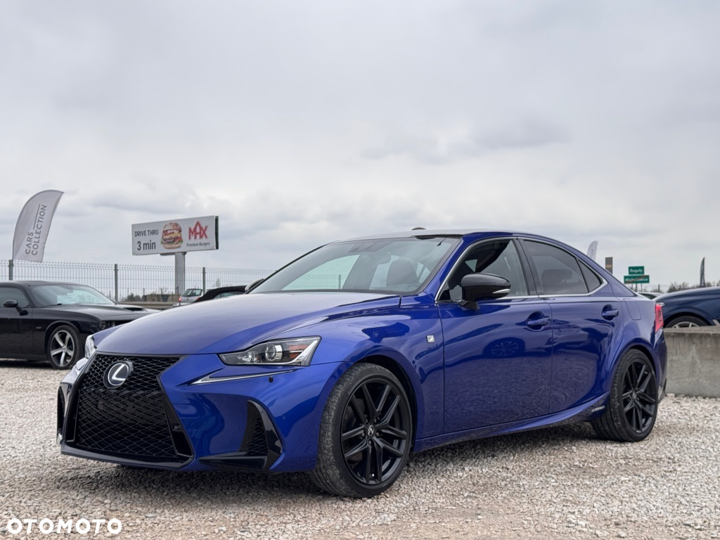 Lexus IS - 8