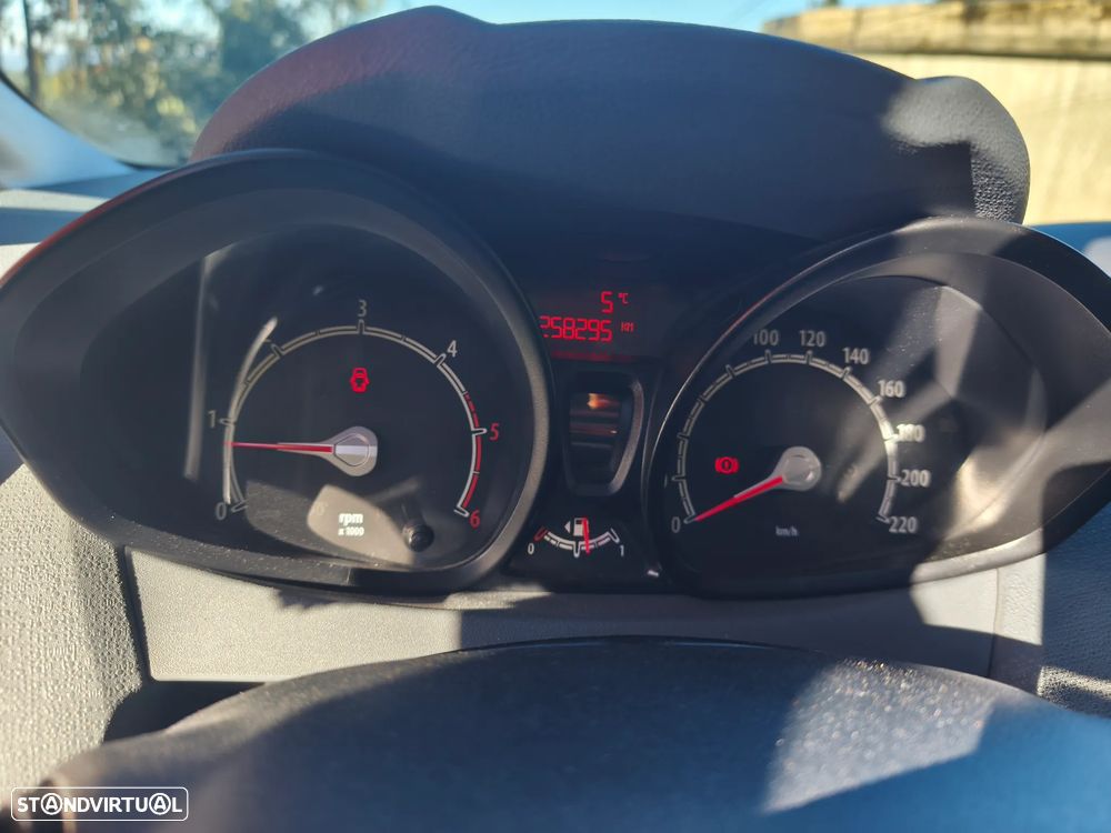 Ford Fiesta 1.4 TDCI Trend - 10