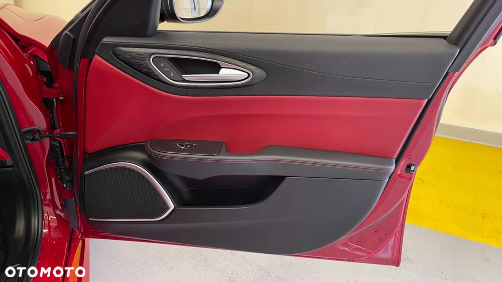 Alfa Romeo Giulia - 14