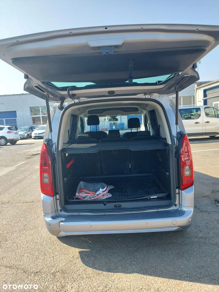 Opel Combo XL (bryg.) - 22