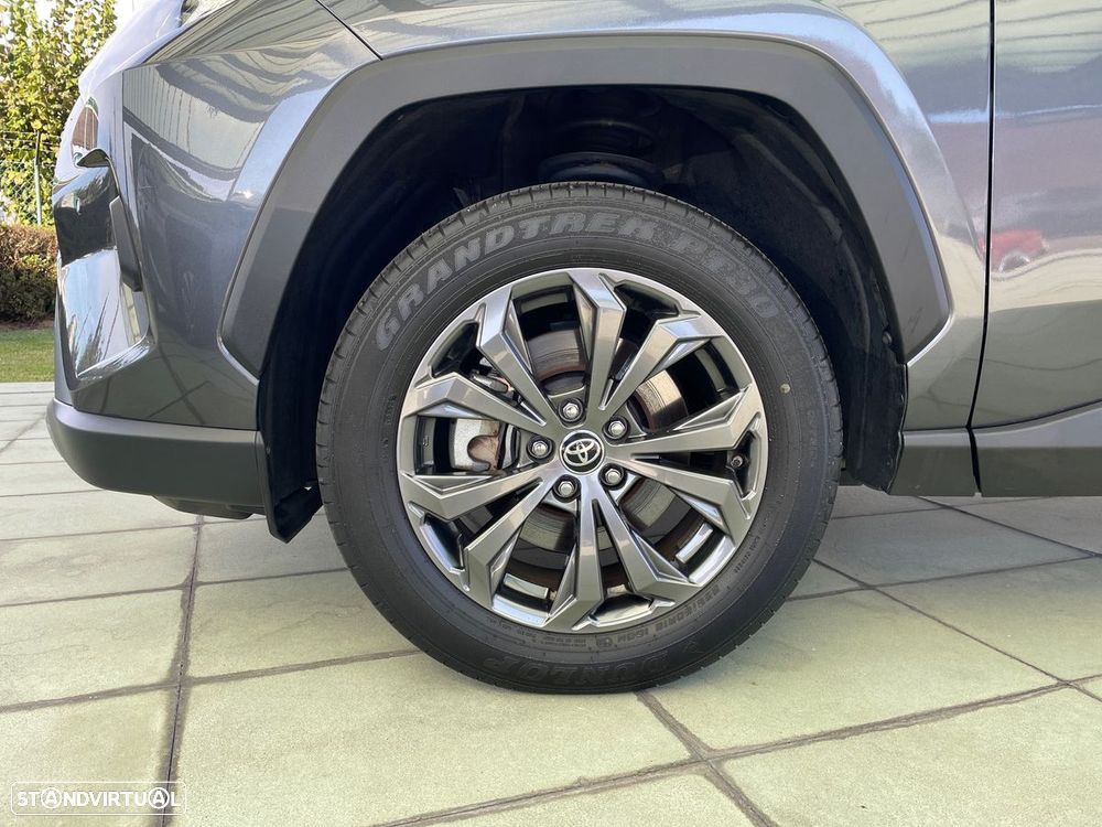 Toyota RAV4 - 16