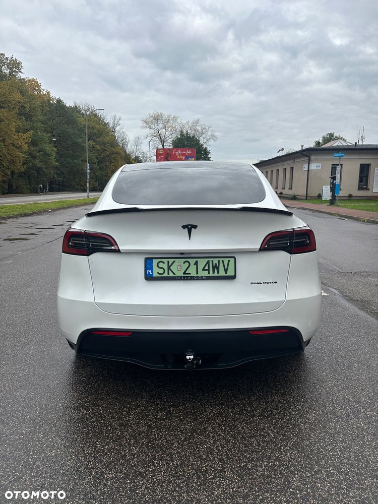 Tesla Y Long Range AWD - 2