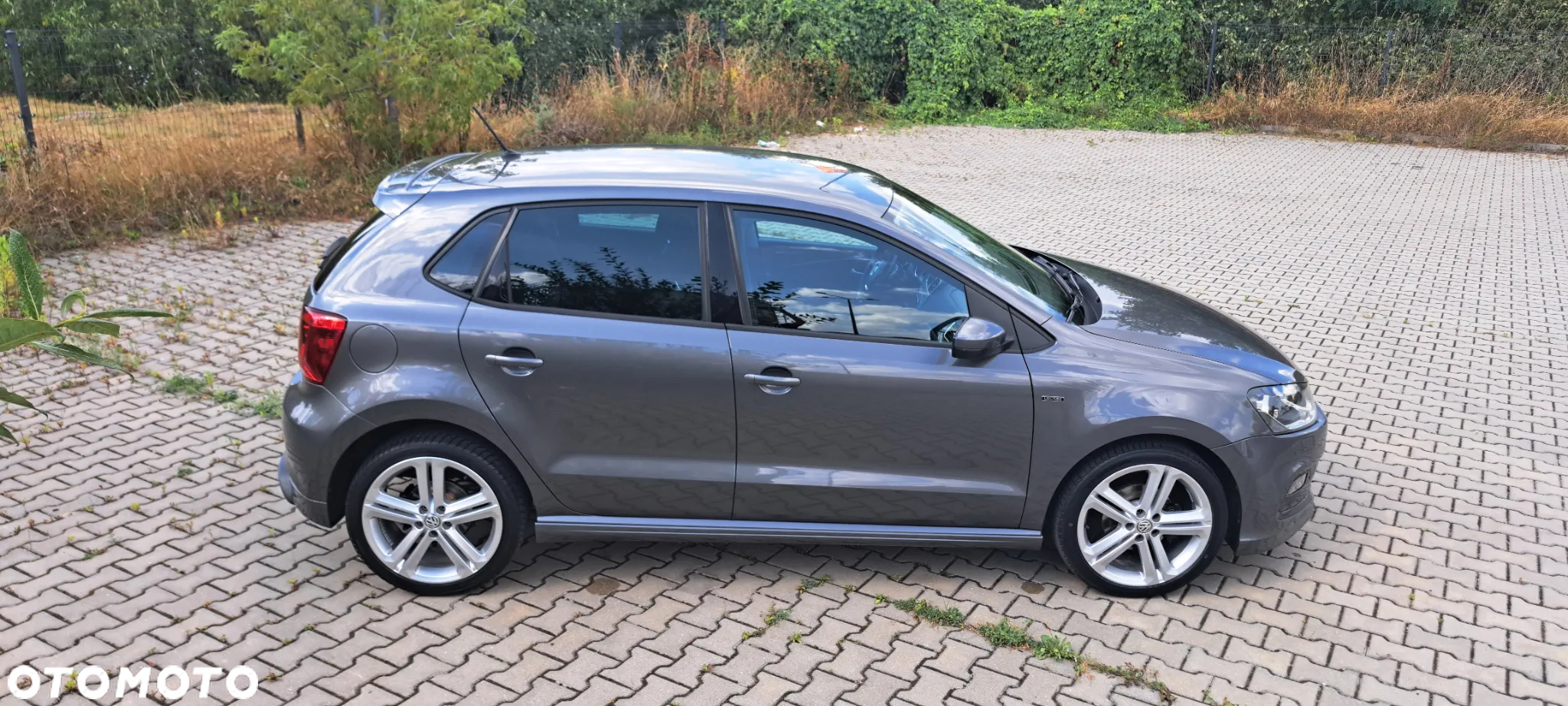 Volkswagen Polo 1.2 TSI Blue Motion Technology Lounge - 12