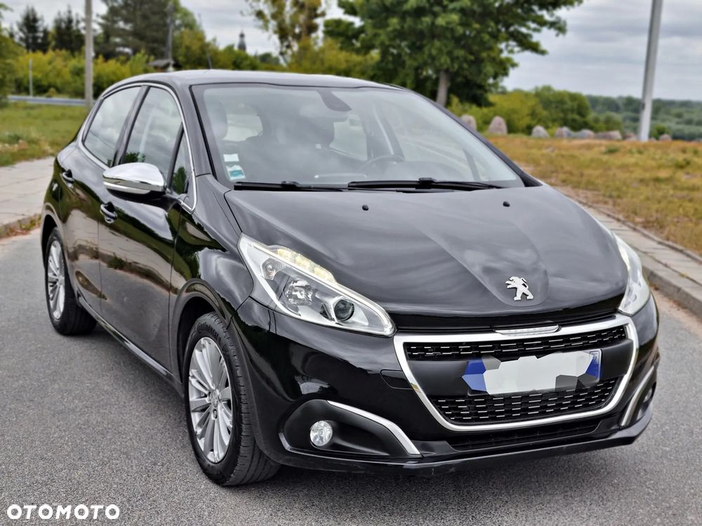 Peugeot 208 PureTech 82 Start & Stop Allure - 8