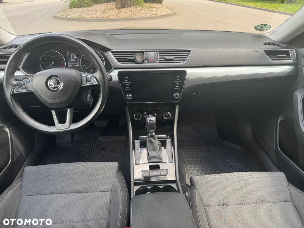 Skoda Superb 2.0 TDI Ambition DSG - 6