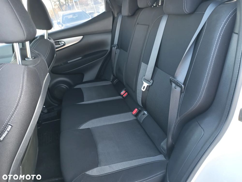 Nissan Qashqai 1.2 DIG-T N-Connecta - 10