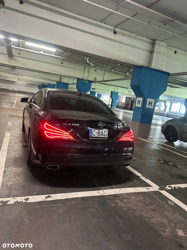 Mercedes-Benz CLA 250 7G-DCT AMG Line - 4