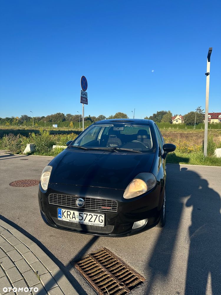 Fiat Grande Punto 2006 photo 3