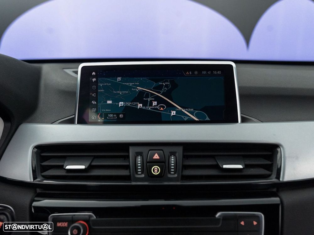 BMW X1 25 e xDrive Corporate Edition - 27